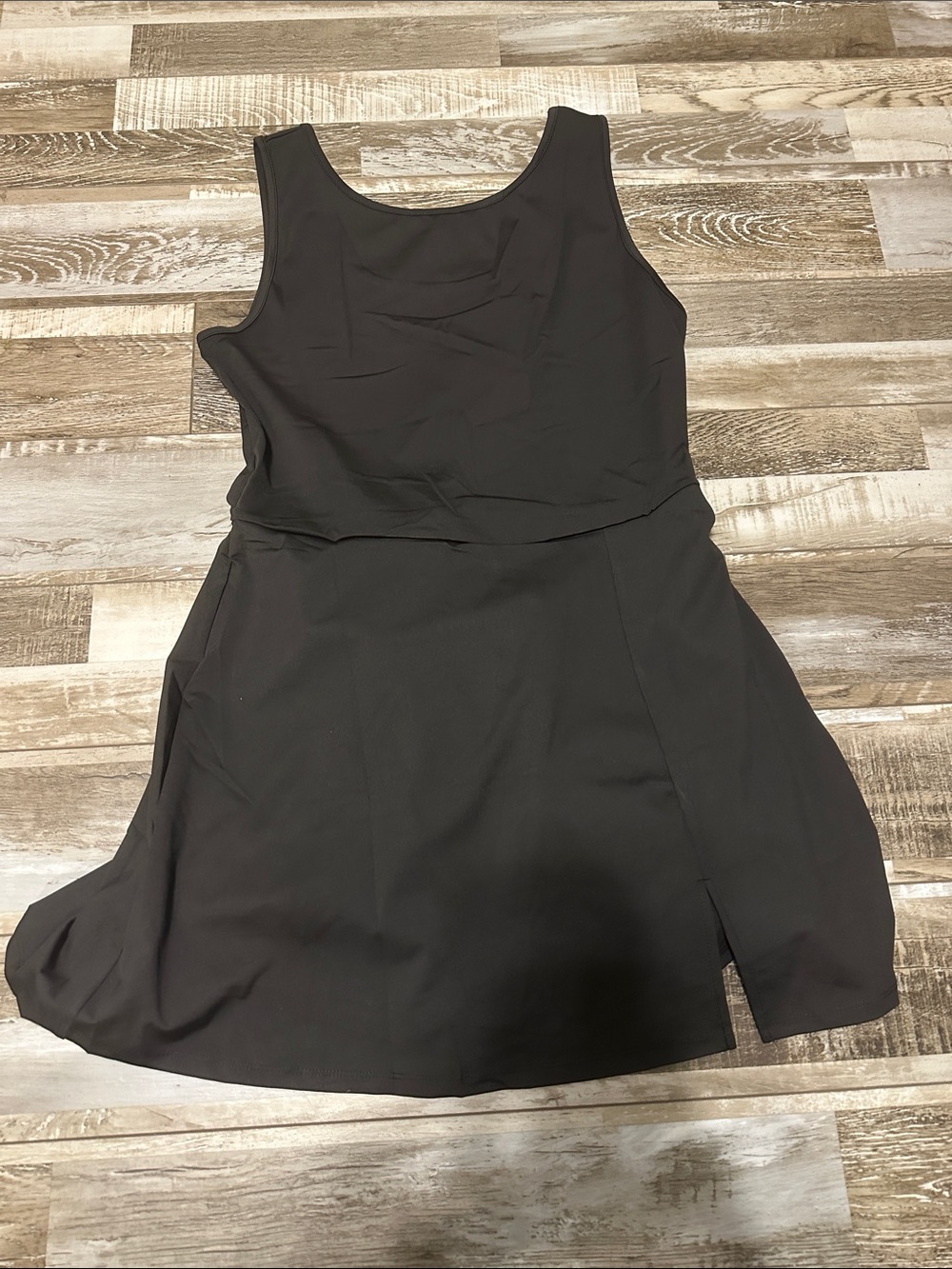 Classic Black Sleeveless Women's Tennis Dress - Picture 4 of 6